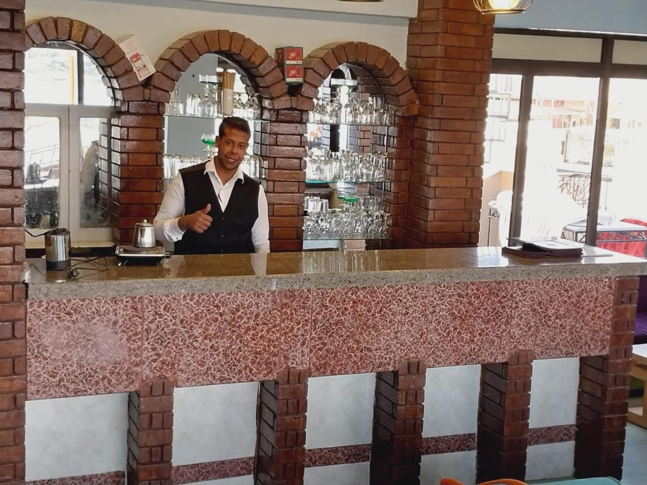Merry Land Hotel & Roof Top Nile Restaurant Luksor Exterior foto