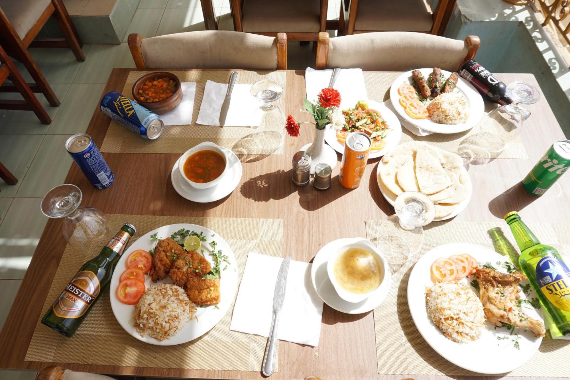 Merry Land Hotel & Roof Top Nile Restaurant Luksor Exterior foto
