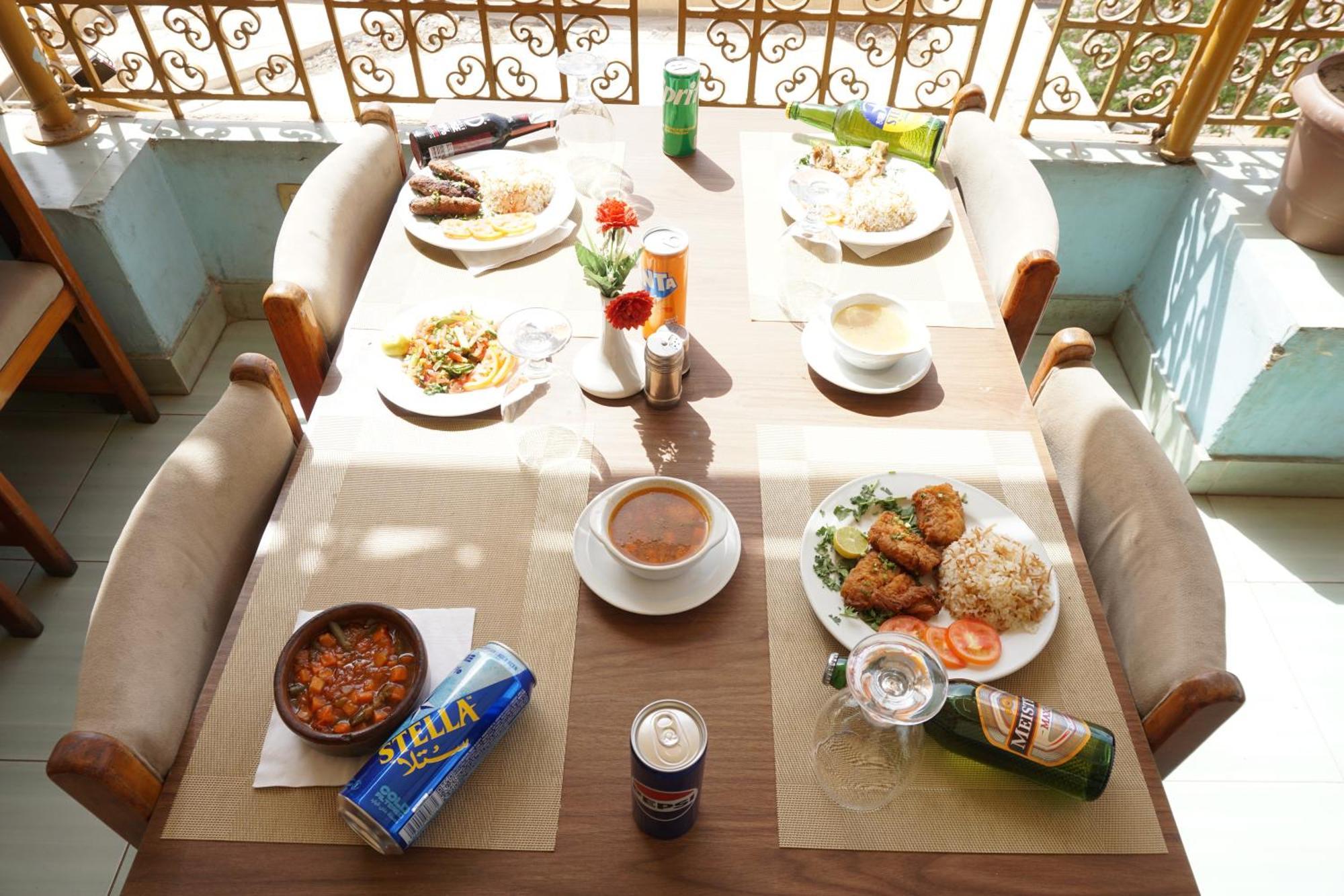 Merry Land Hotel & Roof Top Nile Restaurant Luksor Exterior foto
